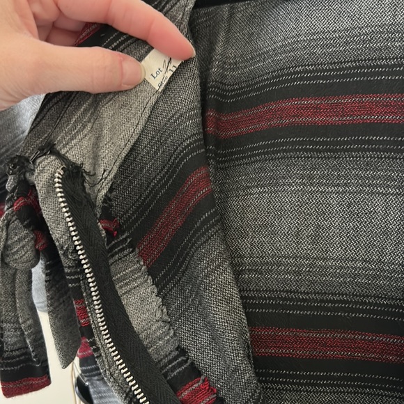 Vintage 1960s Grey and Red Striped Wiggle Dress - Picture 5 of 5